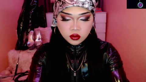 Queen Mireska online show from 6, 5, 2026