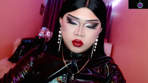 Queen Mireska online show from 1, 6, 2026