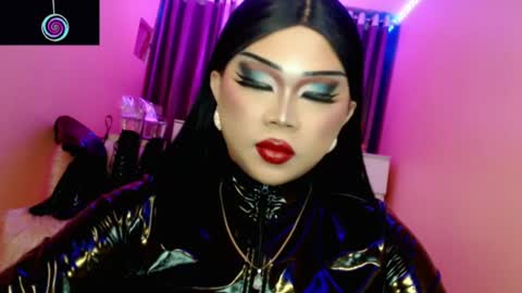 Queen Mireska online show from 11, 7, 2026
