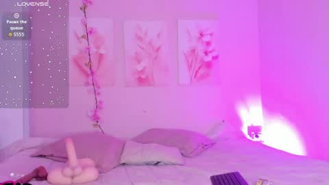 AmiiClark  online show from 7, 6, 2026