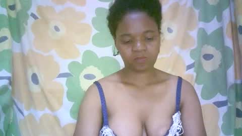 aminah01 online show from 1, 12, 2025