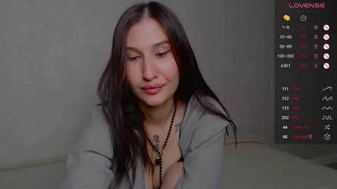 Snapshot of aminegulse chatting on 26, 10, 2025 Camilla online show from 26, 10, 2025