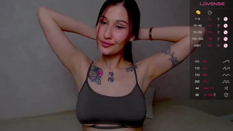 Snapshot of aminegulse chatting on 27, 10, 2025 Camilla online show from 27, 10, 2025