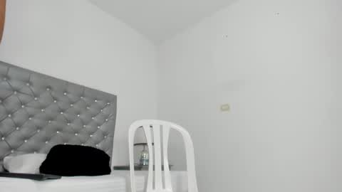 Snapshot of amir_mikelsen chatting on 13, 2, 2025 Mikelsen online show from 13, 2, 2025