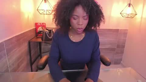 Snapshot of amirajones chatting on 18, 6, 2026 amirajones online show from 18, 6, 2026