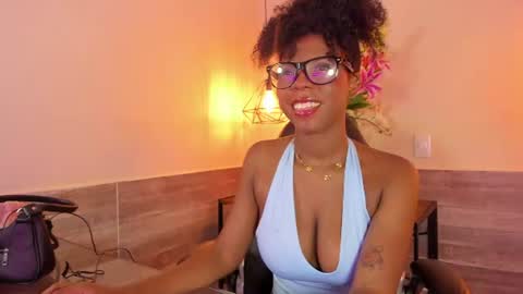 Snapshot of amirajones chatting on 19, 6, 2026 amirajones online show from 19, 6, 2026