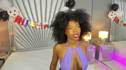amirajones online show from 26, 6, 2026