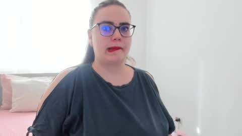 Amira Vyxen online show from 11, 3, 2026