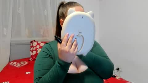 Snapshot of amiravyxen chatting on 6, 6, 2026 Amira Vyxen online show from 6, 6, 2026