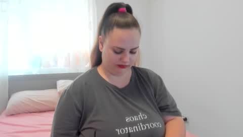 Amira Vyxen online show from 8, 7, 2026