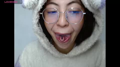 Snapshot of amitlu_ chatting on 24, 12, 2024 amitlu_ online show from 24, 12, 2024