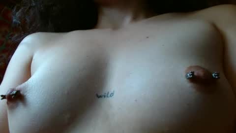 Snapshot of amitlu_ chatting on 1, 3, 2025 amitlu_ online show from 1, 3, 2025