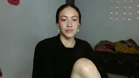 Snapshot of amitlu_ chatting on 10, 9, 2025 amitlu_ online show from 10, 9, 2025