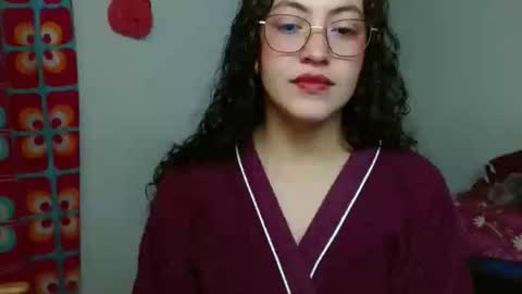 Snapshot of amitlu_ chatting on 5, 11, 2025 amitlu_ online show from 5, 11, 2025