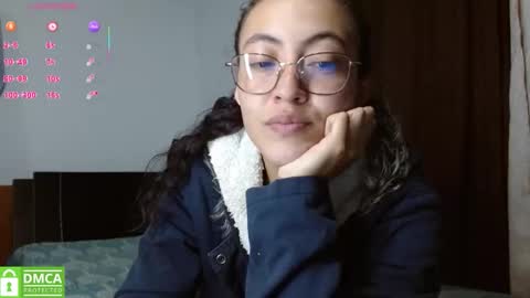 Snapshot of amitlu_ chatting on 17, 5, 2026 amitlu_ online show from 17, 5, 2026
