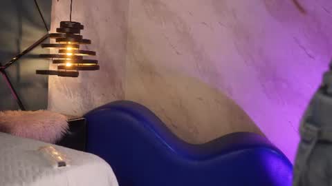 ammy durand online show from 30, 6, 2026