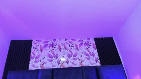 Ammy Jones online show from 10, 2, 2025