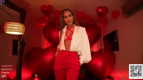 Snapshot of amnie_ chatting on 19, 2, 2025 RETURN 30TH 100 explicit on online show from 19, 2, 2025