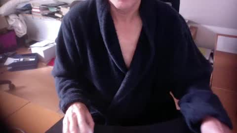 Amor2200 online show from 17, 9, 2025