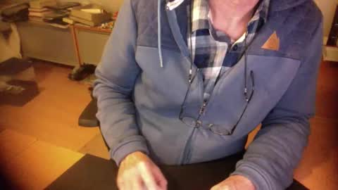 Amor2200 online show from 8, 11, 2025