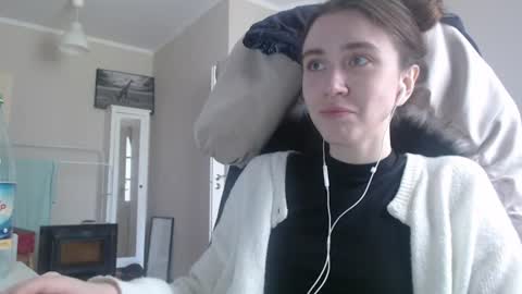Snapshot of amoremeoww chatting on 26, 6, 2026 miss unforgettable online show from 26, 6, 2026