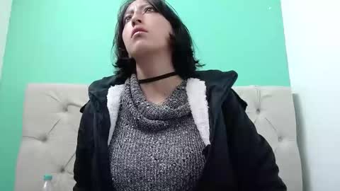 amoremerchmar online show from 8, 6, 2026