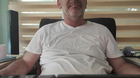 AmorLin online show from 9, 4, 2026