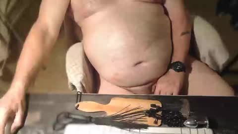 Snapshot of amslave4f chatting on 12, 9, 2025 amslave4f online show from 12, 9, 2025