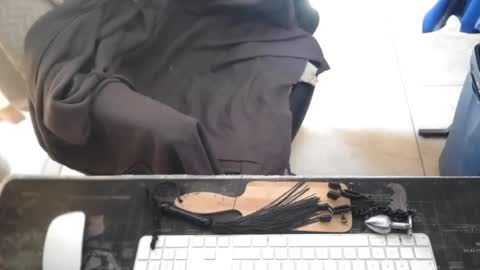 amslave4f online show from 20, 7, 2026