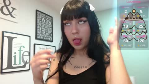 Amy 3 online show from 20, 12, 2024