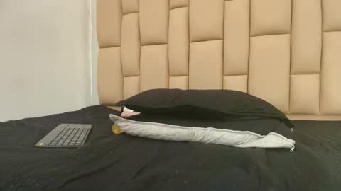 amy__wats0n online show from 4, 2, 2025