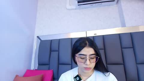 amy__wats0n online show from 20, 4, 2026