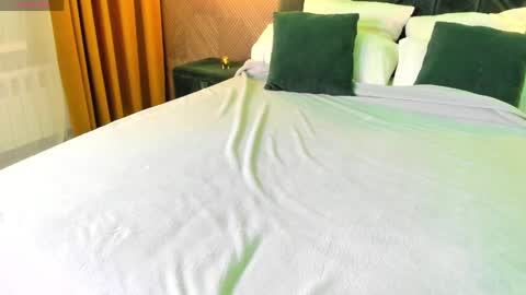 AmyGMT 2 Mon-Sun  0300am-0900am  online show from 20, 4, 2026