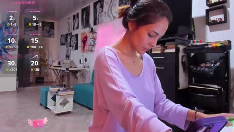 AmyEloise online show from 28, 2, 2025