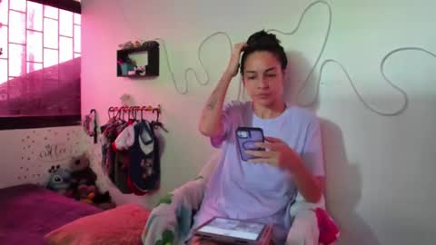 AmyEloise online show from 3, 10, 2025