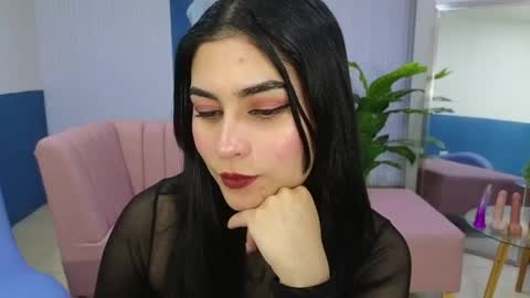 Snapshot of amy_lovelydoll chatting on 4, 5, 2026 Amy online show from 4, 5, 2026
