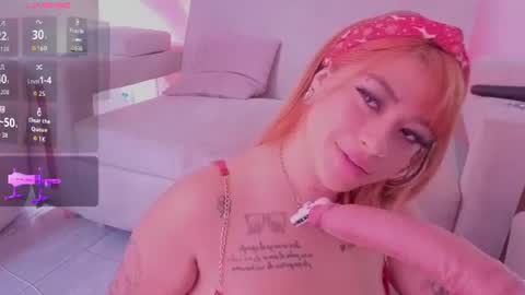 Little Slut Nicolee online show from 22, 6, 2026