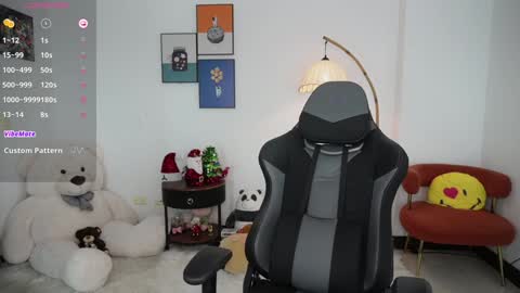 Snapshot of amy_ross1 chatting on 25, 12, 2024 Daniela M online show from 25, 12, 2024