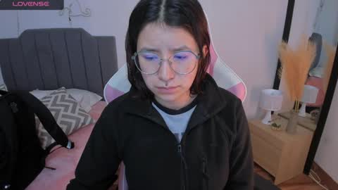 Amy sophia 3 online show from 8, 4, 2026