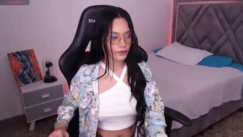 Snapshot of amy_stiward chatting on 26, 7, 2026 Mia Cristancho online show from 26, 7, 2026