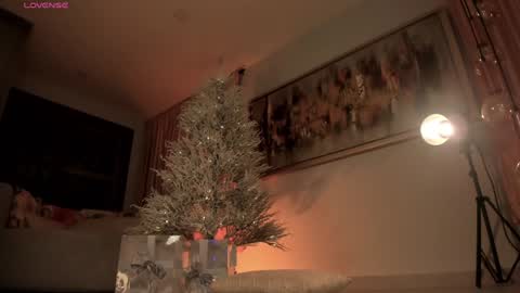 Snapshot of amyarmstrong chatting on 31, 12, 2024 Amy Armstrong online show from 31, 12, 2024