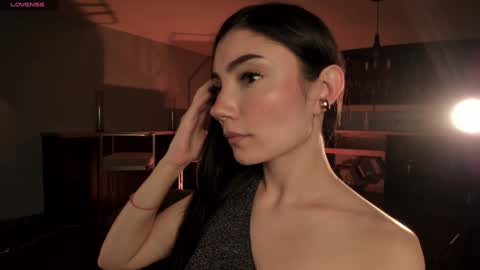 Snapshot of amyarmstrong chatting on 25, 1, 2025 Amy Armstrong online show from 25, 1, 2025