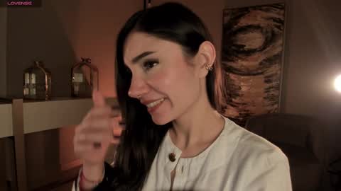 Snapshot of amyarmstrong chatting on 9, 3, 2025 Amy Armstrong online show from 9, 3, 2025