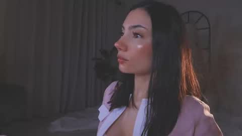 Snapshot of amyarmstrong chatting on 9, 9, 2025 Amy Armstrong online show from 9, 9, 2025