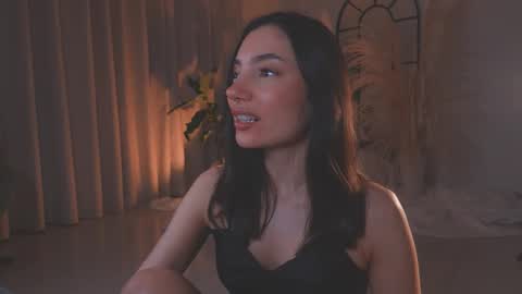 Snapshot of amyarmstrong chatting on 18, 9, 2025 Amy Armstrong online show from 18, 9, 2025