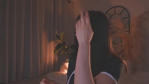 Snapshot of amyarmstrong chatting on 25, 9, 2025 Amy Armstrong online show from 25, 9, 2025