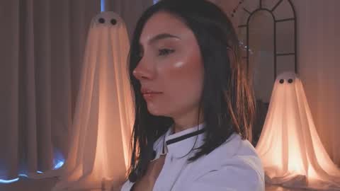 Snapshot of amyarmstrong chatting on 18, 10, 2025 Amy Armstrong online show from 18, 10, 2025