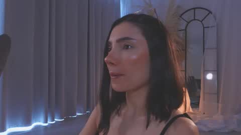 Snapshot of amyarmstrong chatting on 6, 11, 2025 Amy Armstrong online show from 6, 11, 2025