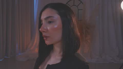 Snapshot of amyarmstrong chatting on 8, 11, 2025 Amy Armstrong online show from 8, 11, 2025