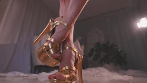 Amy Armstrong online show from 28, 4, 2026